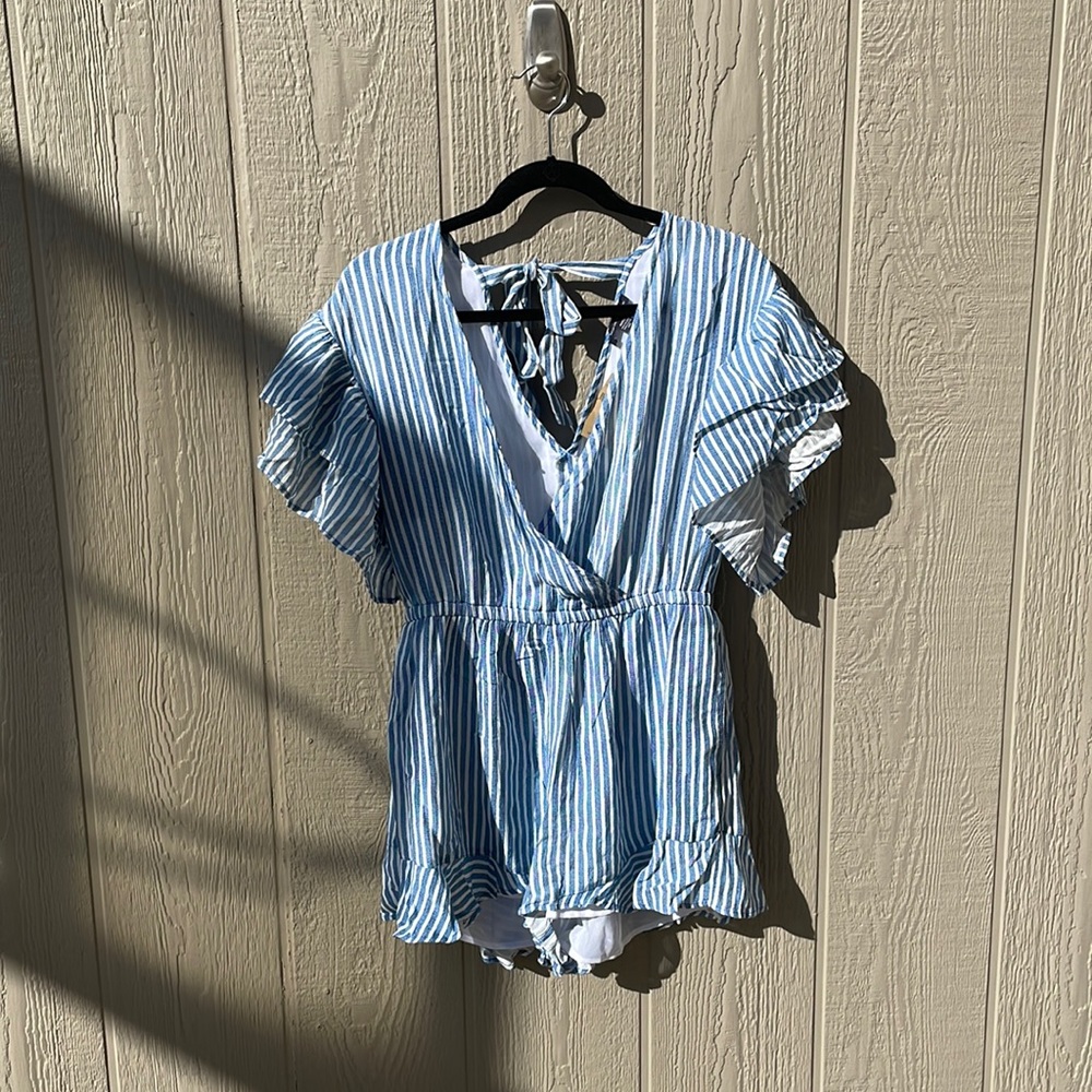 American Eagle Romper. Size M. NWT